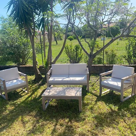 Maison Calme Au Bord De L'eau *