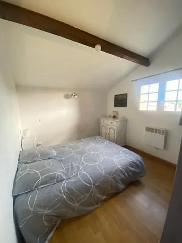 Maison Calme Au Bord De L'eau Appartamento