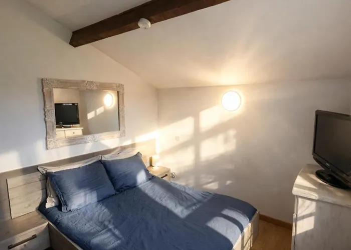 Apartment Maison Calme Au Bord De L'eau *
